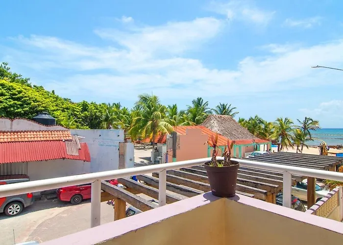 Beachfront 2Br Condo In Playa I Steps To 5Th Ave!